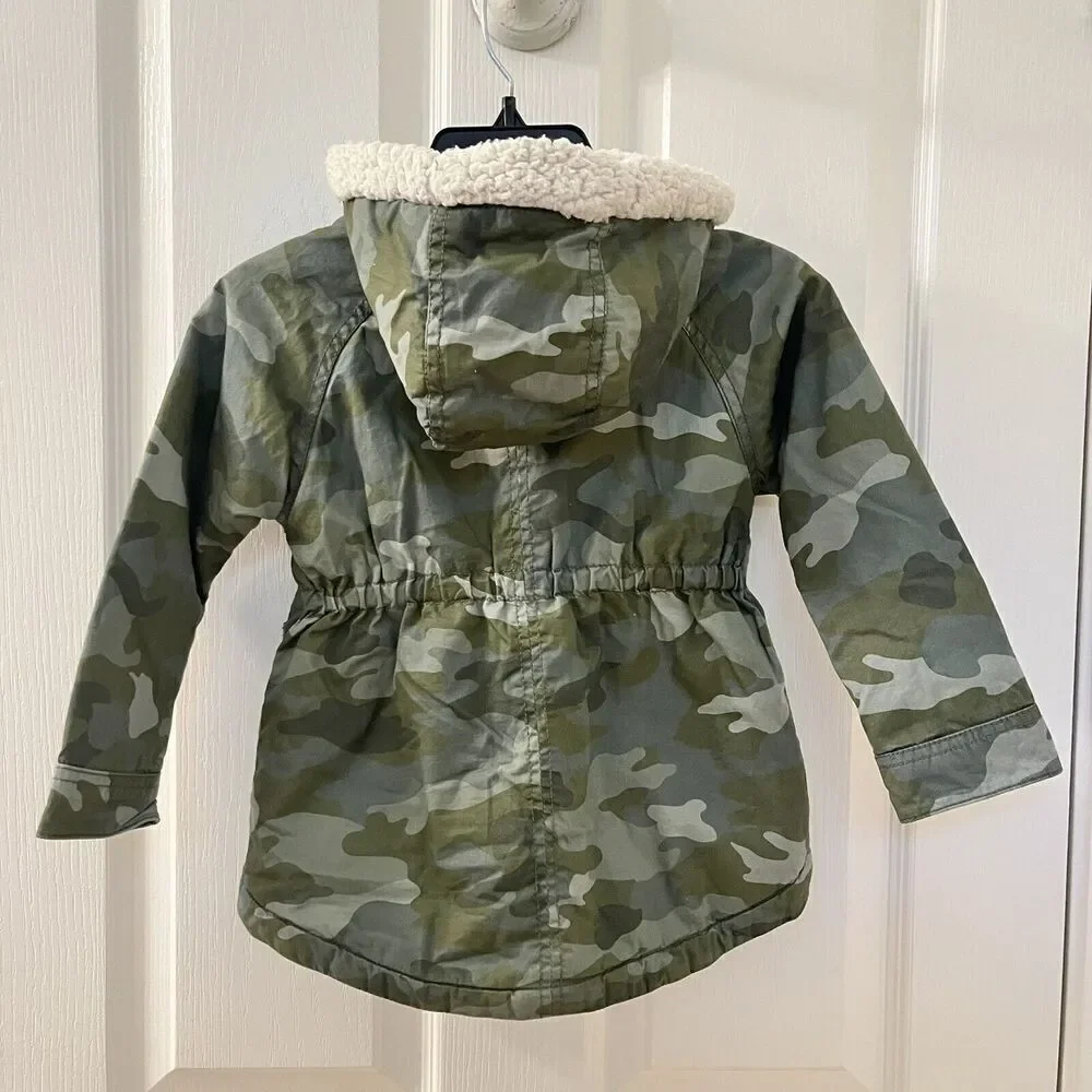 Old Navy Camo Hooded Jacket Floral Butterfly Embroidered Girls Size 4T NWT